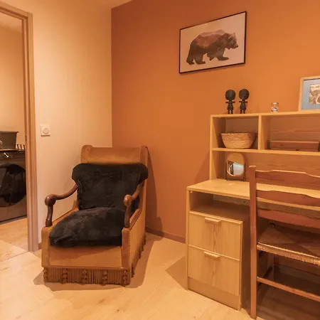 Les De L'ours קאוטרט